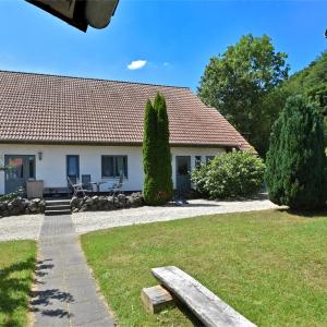 Holiday farm situated next to the Kellerwald-Edersee national park with a sunbathing lawn