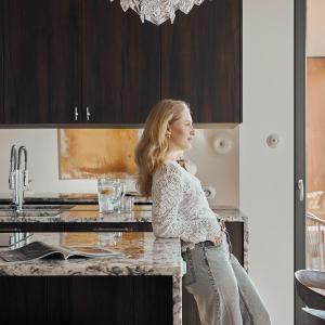Brabank Riverside Premium Suites & Free Parking by Downtown Apartments