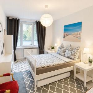 Amazing apartment in the heart of Berlin next to Check Point Charlie, 1 to 4 Guests