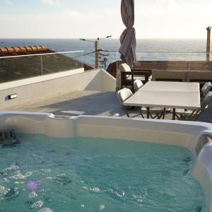 Pauloldtown - Local experience w rooftop n jacuzzi