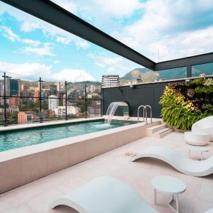 Calle Flora Hotel by Jalo