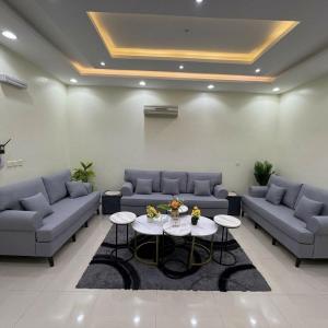 الوسام شقة كبيرة 4 غرف نوم وصالة 4 bedroom and living room apartment