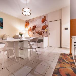 Casa Noè - cozy home with big terrace & box by Home a porter