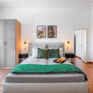 TheBödiker Group & Family Apartment, 3 BR, 1 Living room, 2 Bathrooms, ideal for bigger groups of 4 -9 Guests