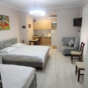 ERLA'S apartment