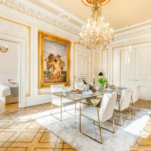 Soirée Villa near Alster with Garden and Party Room