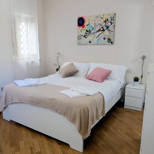 Lungarini Apartment - Historic Kalsa