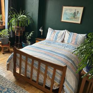 Large cosy room in G3