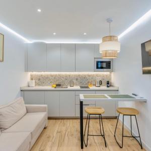 Deanes Califa Suites