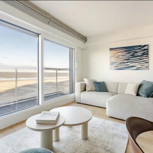Seafront apartment Duinbergen