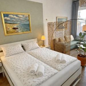 Central & Quiet - Kredytowa Apartment