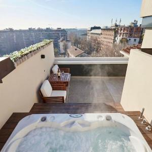 Conca9, Luxury attic with jacuzzi in Navigli