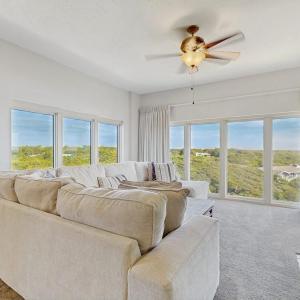 TOPS'L Beach Manor I