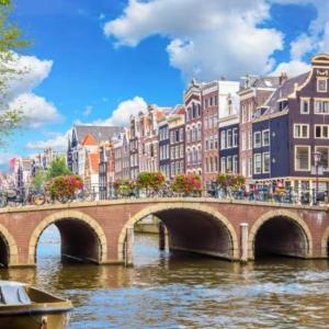 Prime Center 1BR Near Heineken & Museum Quarter