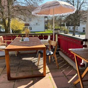 Fewo mit toller Dachterrasse & Bademantelgang zur Wohlfühltherme im neuen Stil