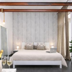 Palermo Inn Suite
