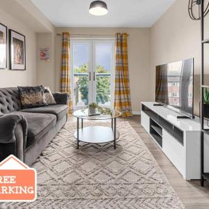 2 Bed City Centre Flat Balcony Free Parking