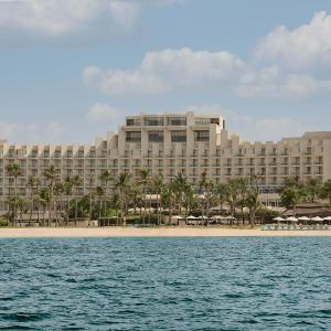 JA Beach Hotel, Dubai
