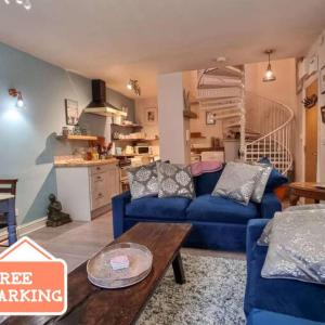 1 Bed Prestwich Duplex Free Parking