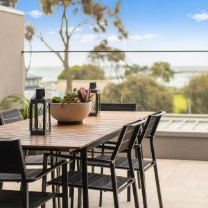 Beachfront Bliss Luxury Views