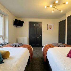 Stylish & Sleeps 7 - Free Parking - Walking Distance to City & West End