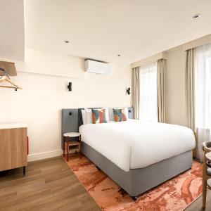 London Bloomsbury Square Hotel by IHG