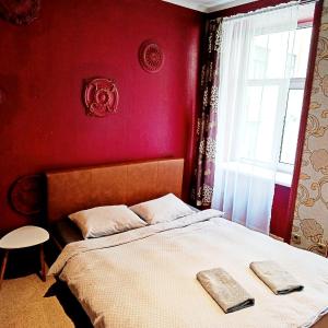 Fancy private student's rooms- late check out