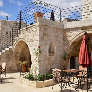 Pegas Cave Suites