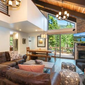 North Lake Tahoe Cabin and Hot Tub