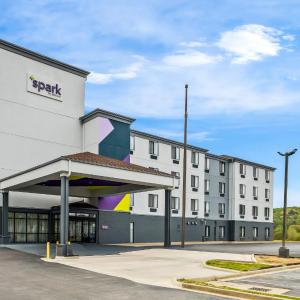 Spark by Hilton Pelham Birmingham I 65