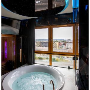 Jacuzzi Glass-House Rakowicka 20 Central Station