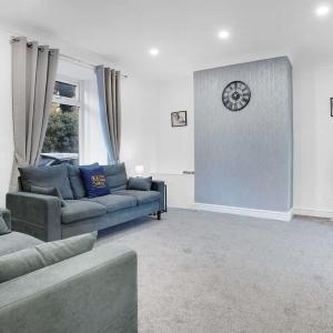 Dean St Retreat - Cosy Urban Escape, Sleeps 5