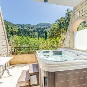 Doliva Studio John private jacuzzi