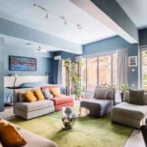 Central and Comfy with Private Balcony and Rooftop Access - CT3