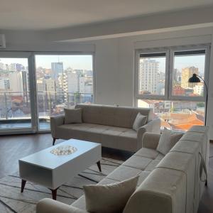 Sky Line Apartm in City Center, 3BR, Free Parking