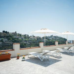 Guesthouse with Suites on the Amalfi Coast - Residence Villa Ruocco near Amalfi - 300sqm Open Terrace near Ravello - Breathtaking View