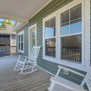 All Summer Long by Oak Island Accommodations