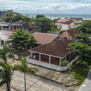 Memora Guesthouse Pontal do Paraná - Casa inteira ou Quartos a duas quadras da praia e próxima a Ilha do Mel