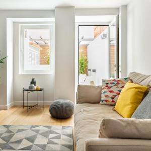 Principe Real Oasis with Private Patio by NestAtLisbon
