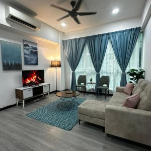 VH HOMES l Sutera Avenue l 2BR Family Suite