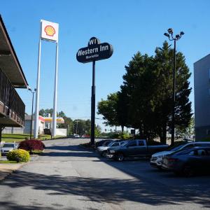 Western Inn Marietta