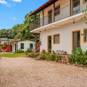 Sabiá Hospedagem - São Jorge