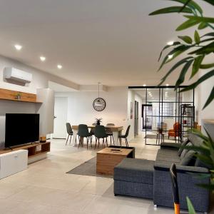 Amplio Apartamento Cerca Centro Histórico y Turia 5pax 2 Bath