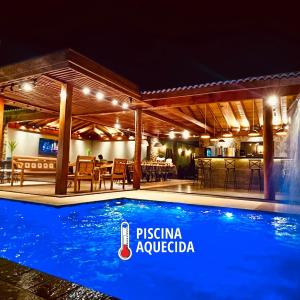 Recanto Quinta das Palmeiras, Casa com Piscina Aquecida, até 16 pessoas, Perto dos Parques, Olímpia-SP