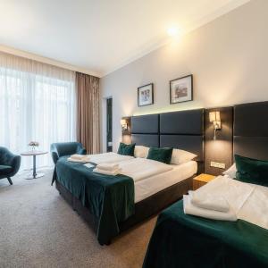 Hotel Noir