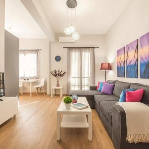 Bright & Modern 1BD Apartment in Neos Kosmos