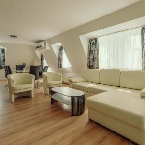 Caesar Apartments & Rooms