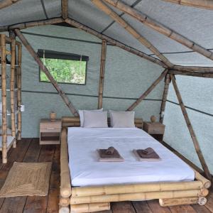 Bamboo glamping