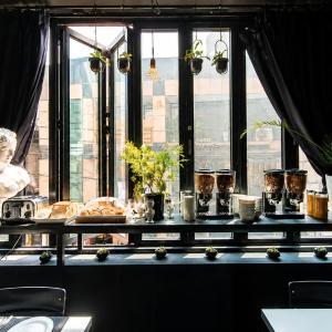 Friendly DH Naissance Hotel by Mindrum Group