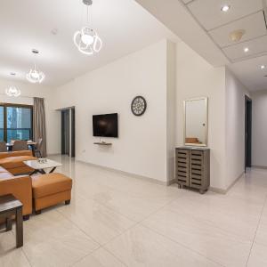 4 Bedroom Apartment with Private Terrace in Business Bay